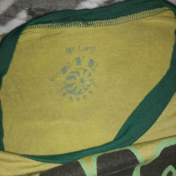 Eye Candy 'Horror wh' Crop Top - Picture 2 of 2